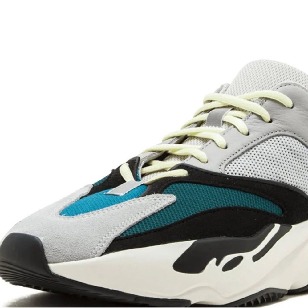 YEEZY BOOST 700 "Wave Runner